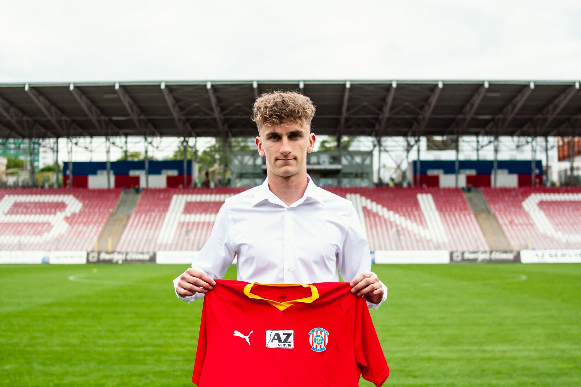 Zbrojovka podepisuje mlad� talenty