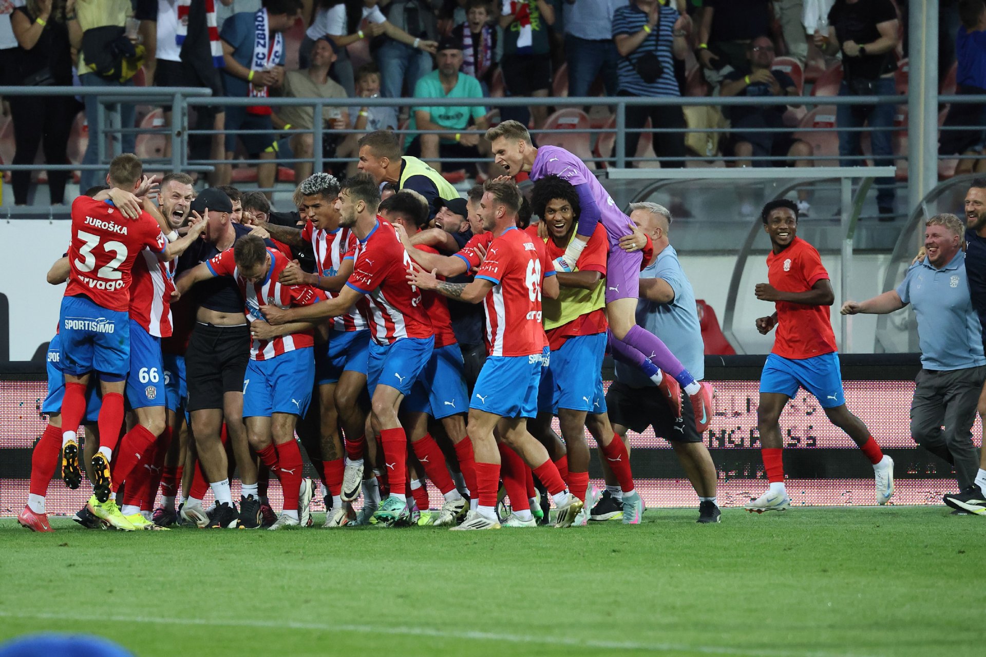 Posledn� r�na kapit�na! Hofmann v posledn� minut� vyst�elil v�t�zstv� proti T�borsku