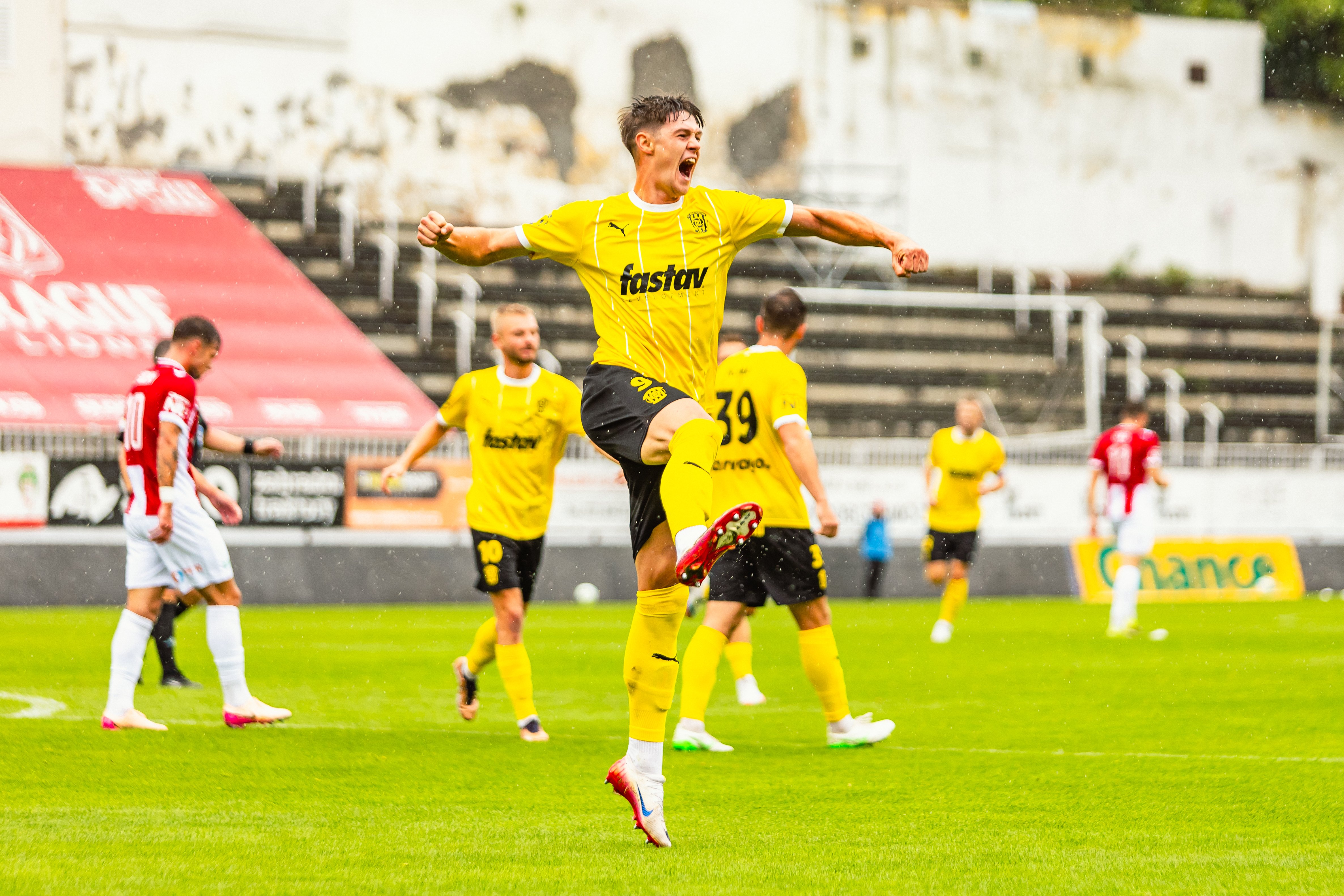 Zbrojovka na �i�kov� dominovala a dom� veze jasnou v�hru