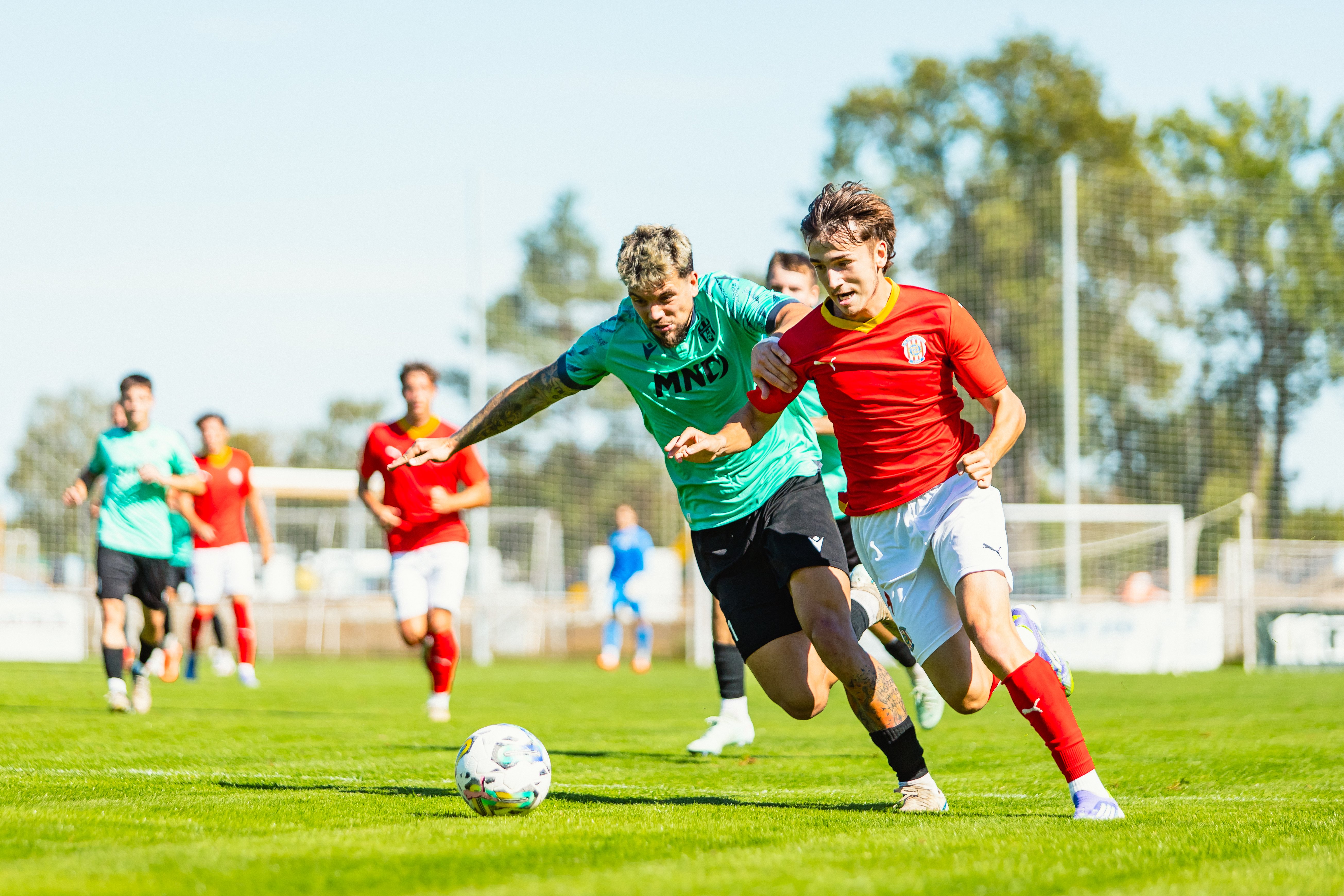 Rezerva zastavila rozjet� Hodon�n. T�sn� v�t�zstv� za��dil Pragr