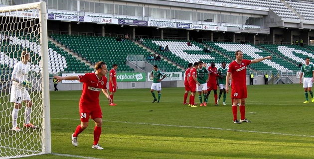 V Gy�ru st��leli branky jen dom�c�, Zbrojovka sv� �ance nevyu�ila