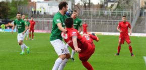 Dva kr�sn� g�ly znamenaj� v�hru s Jabloncem!