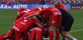 S�rie bez prohry nekon��, Spart� sebral v�t�zstv� Hy�ka