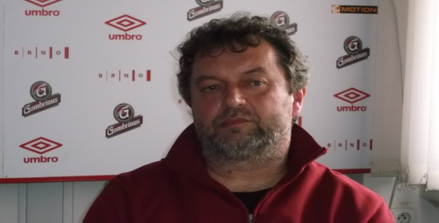 �t�st� se p�iklonilo na na�i stranu, t�� nov�ho tren�ra Grmelu