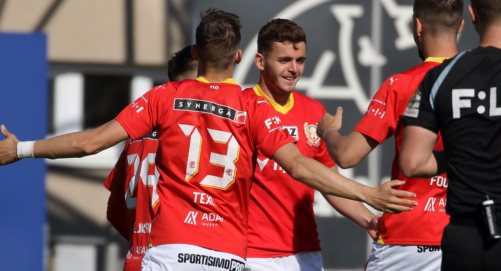 Zbrojovka v posledn�m dom�c�m utk�n� sez�ny porazila Krom���