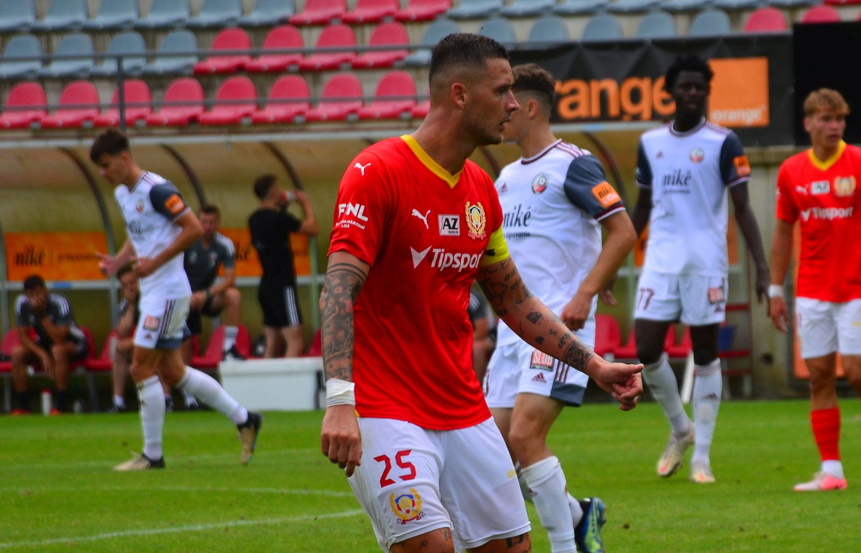 V���m, �e n�m to bude �lapat, ��k� Roman Poto�n�