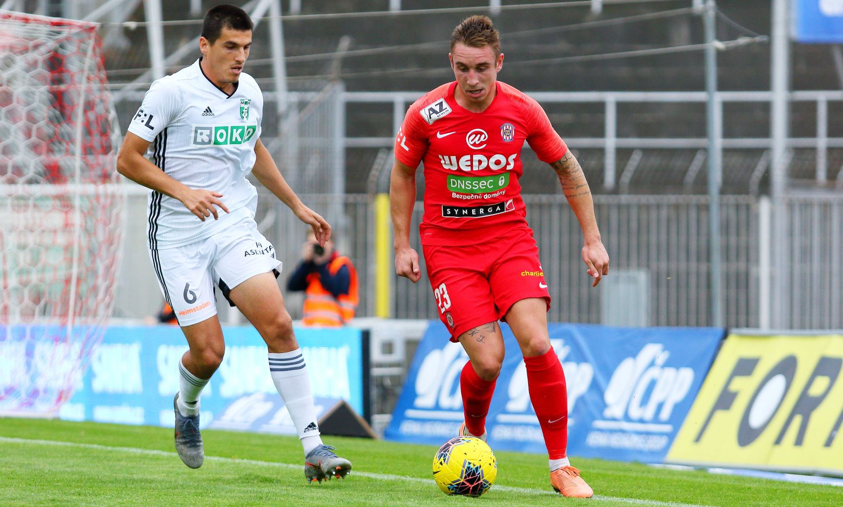 �ural po Karvin�: Fotbal je o chyb�ch