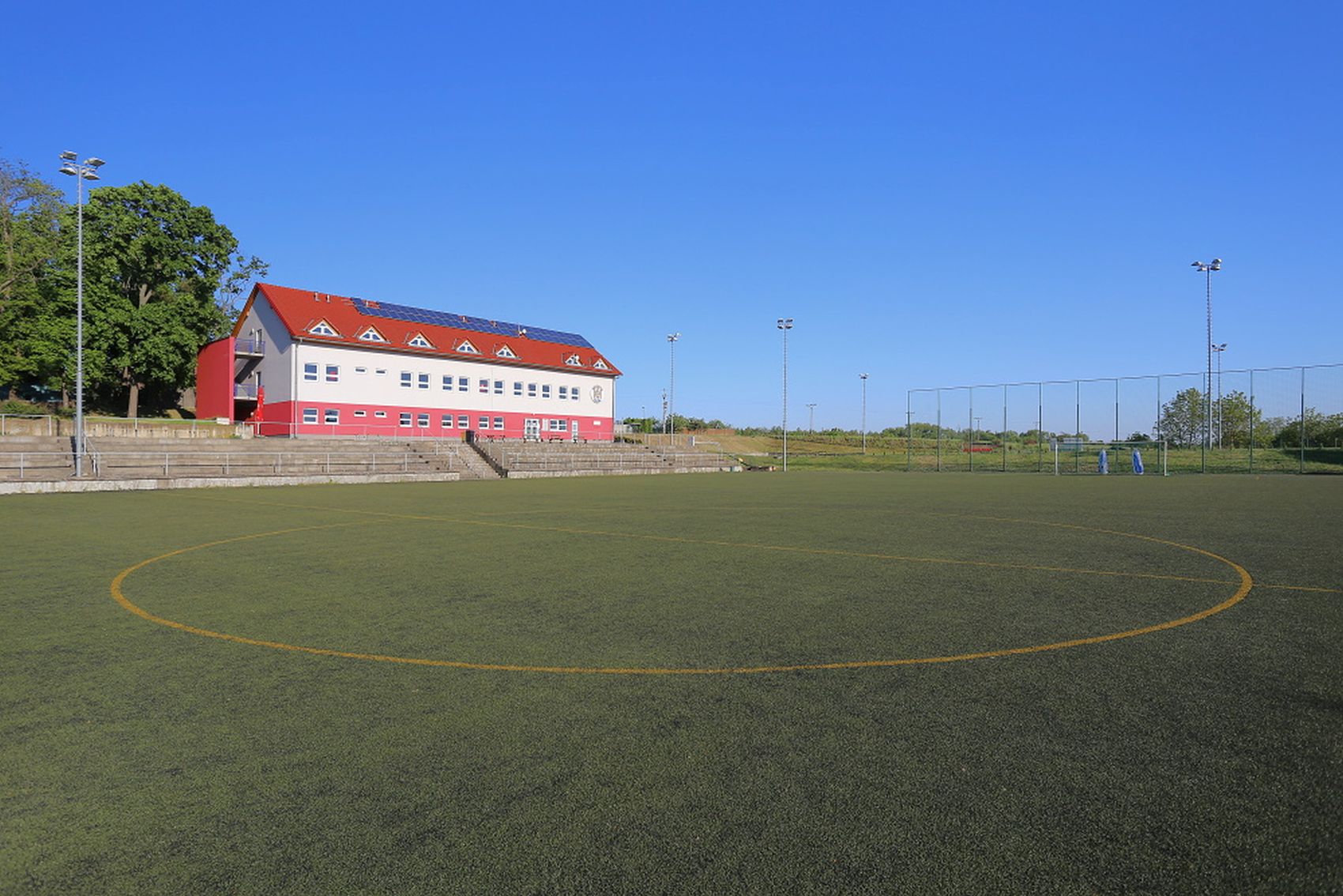 Ml�de� obdr�ela i pro n�sleduj�c� rok statut Klubov� akademie