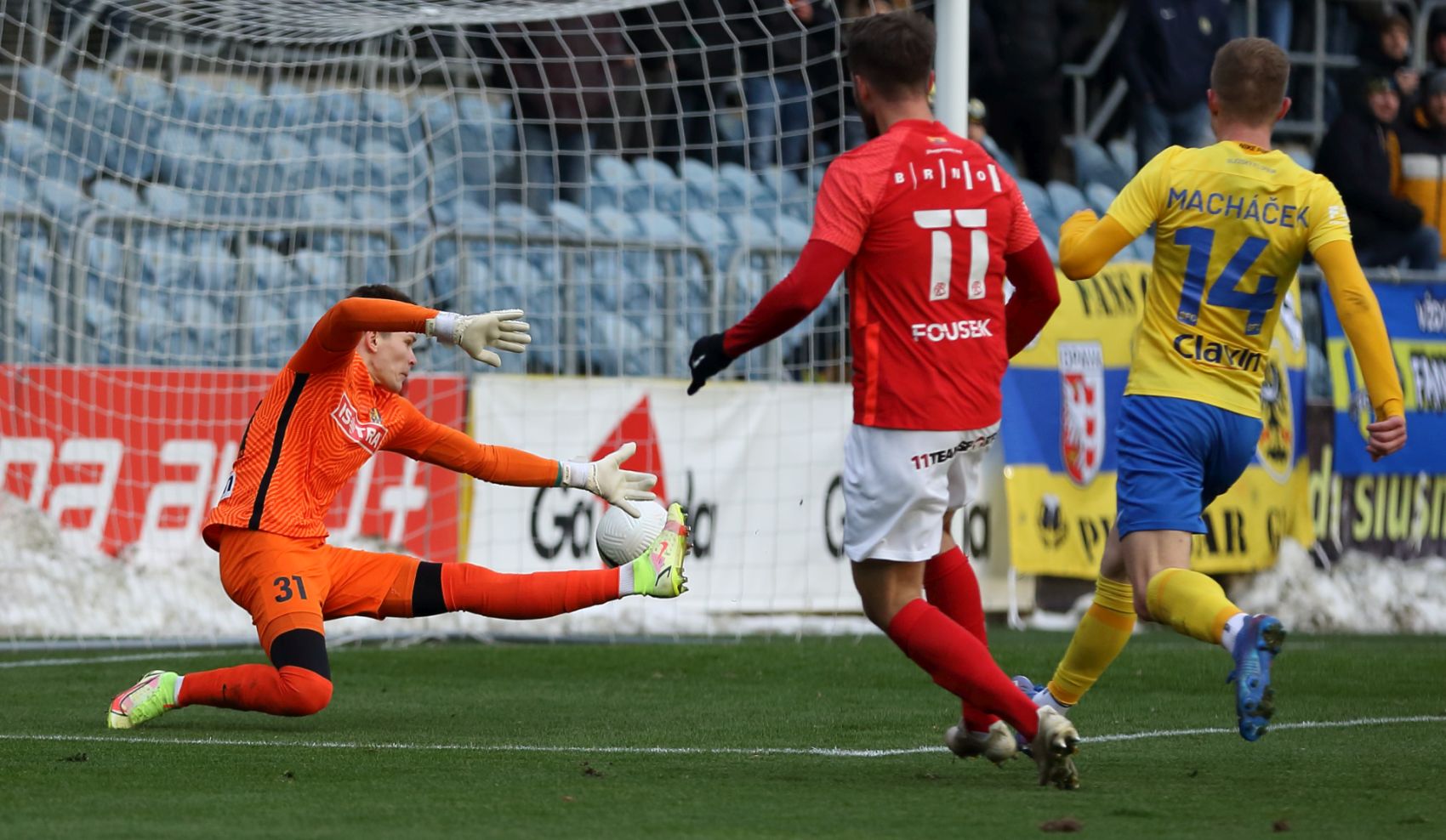 VIDEO: Sest�ih utk�n� v Opav�