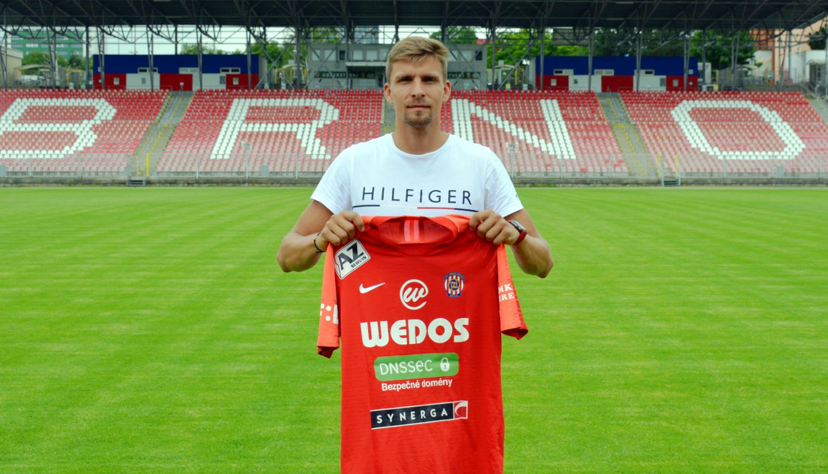 Ji�� Texl u� je hr��em Zbrojovky, Sedl�k odch�z� do Olomouce