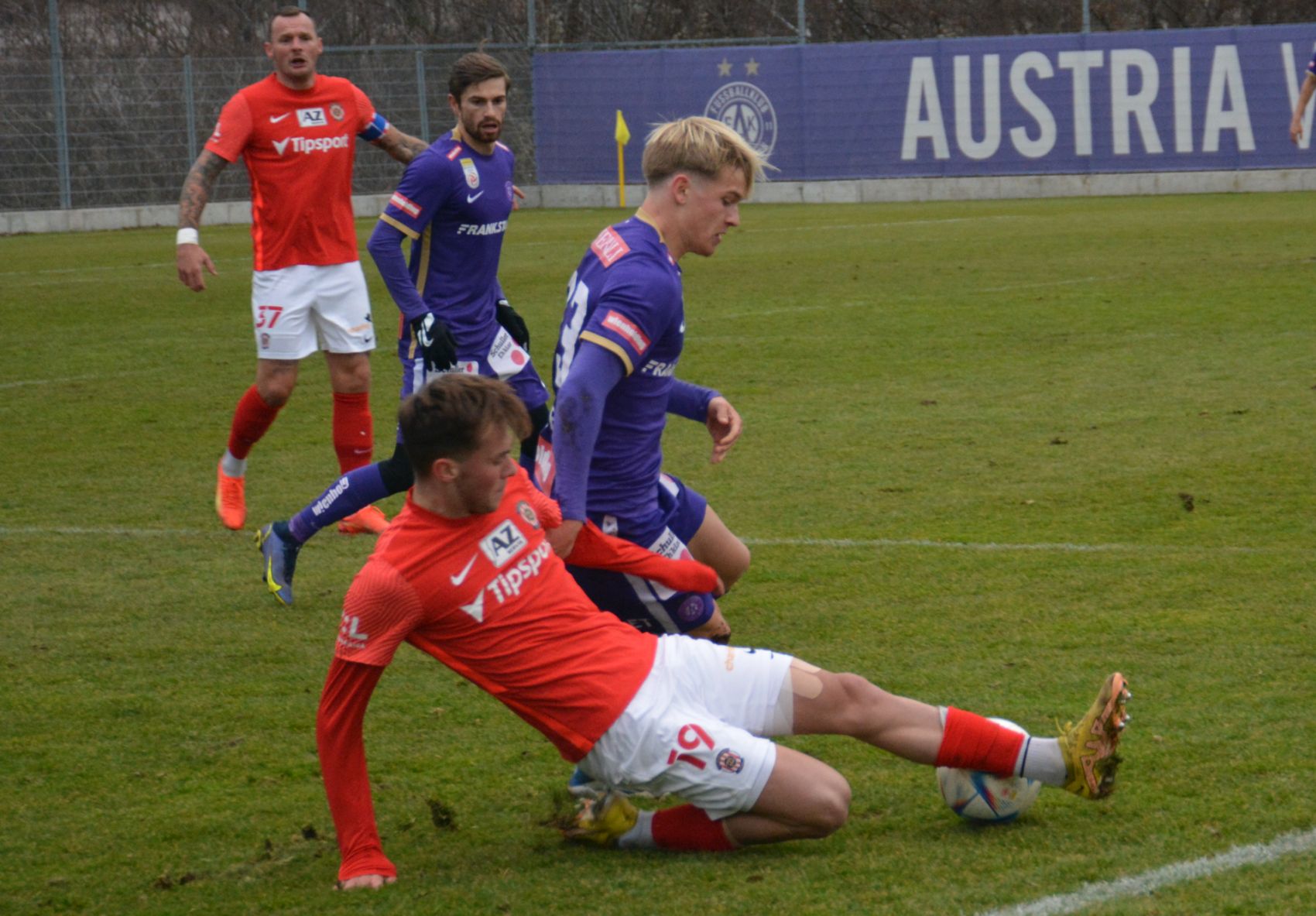 Uk�zkov� obrat p�inesl v�hru nad Austri�!