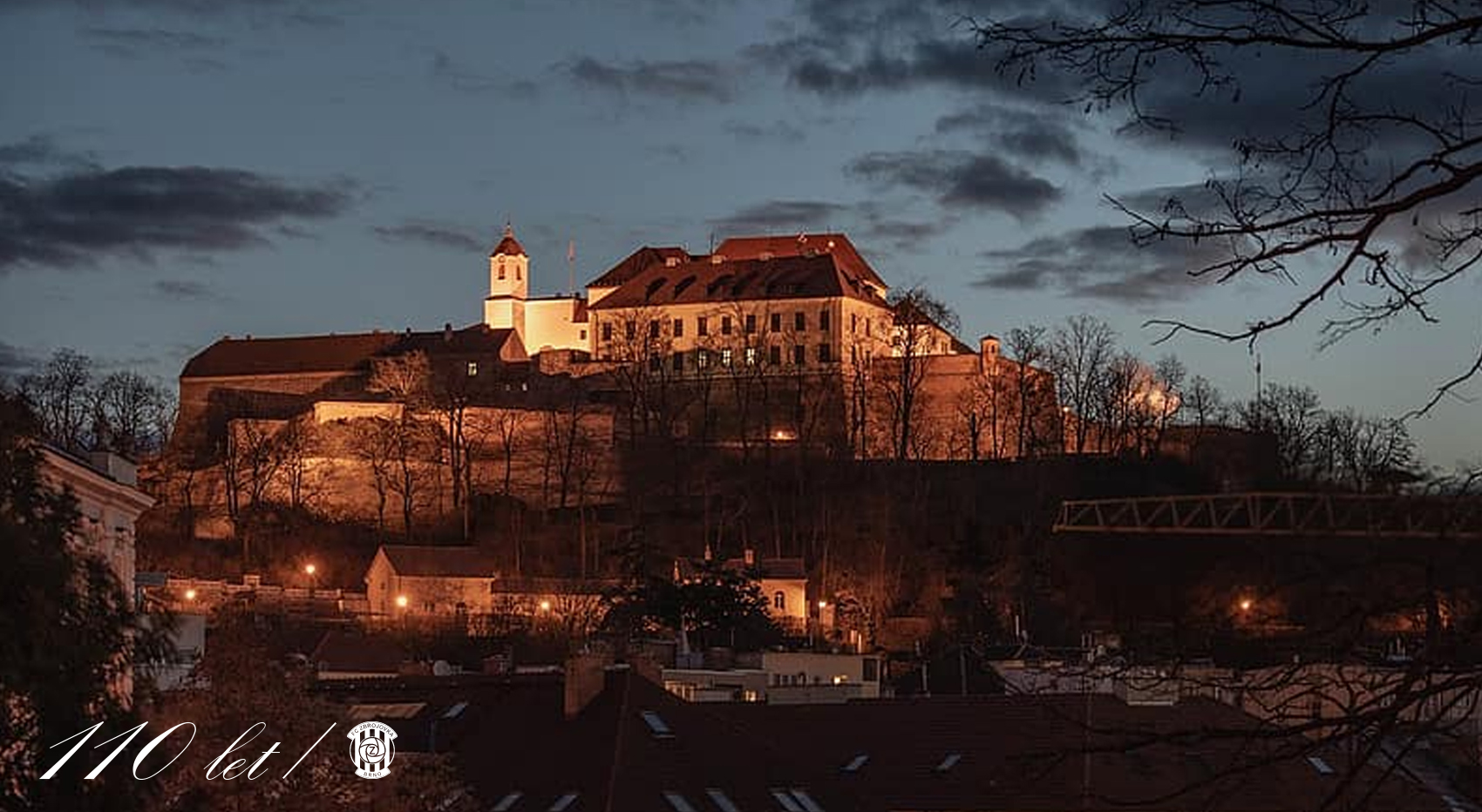 V den oslav v�ro�� se �pilberk rozsv�t� �erven�!