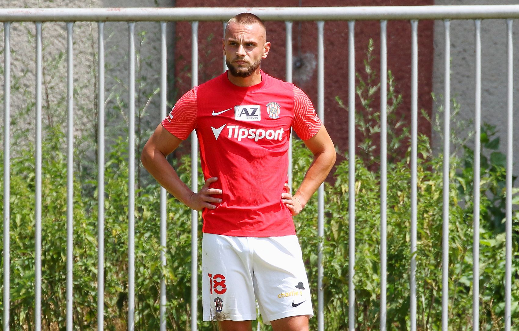 VIDEO: G�l v�dycky pot��, usm�v� se Grane�n�