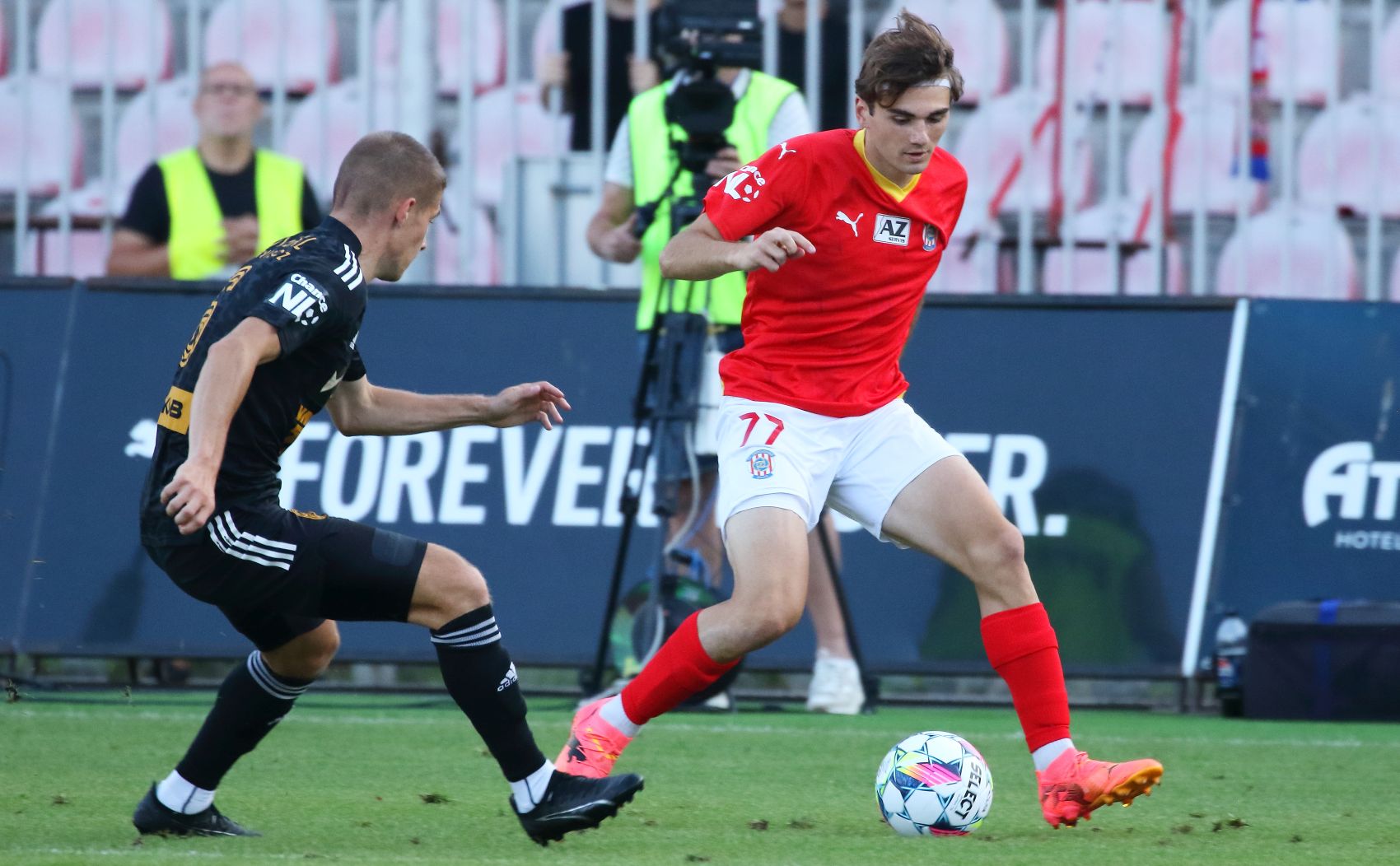 Dev�t Zbrojov�k� m��� do reprezentace