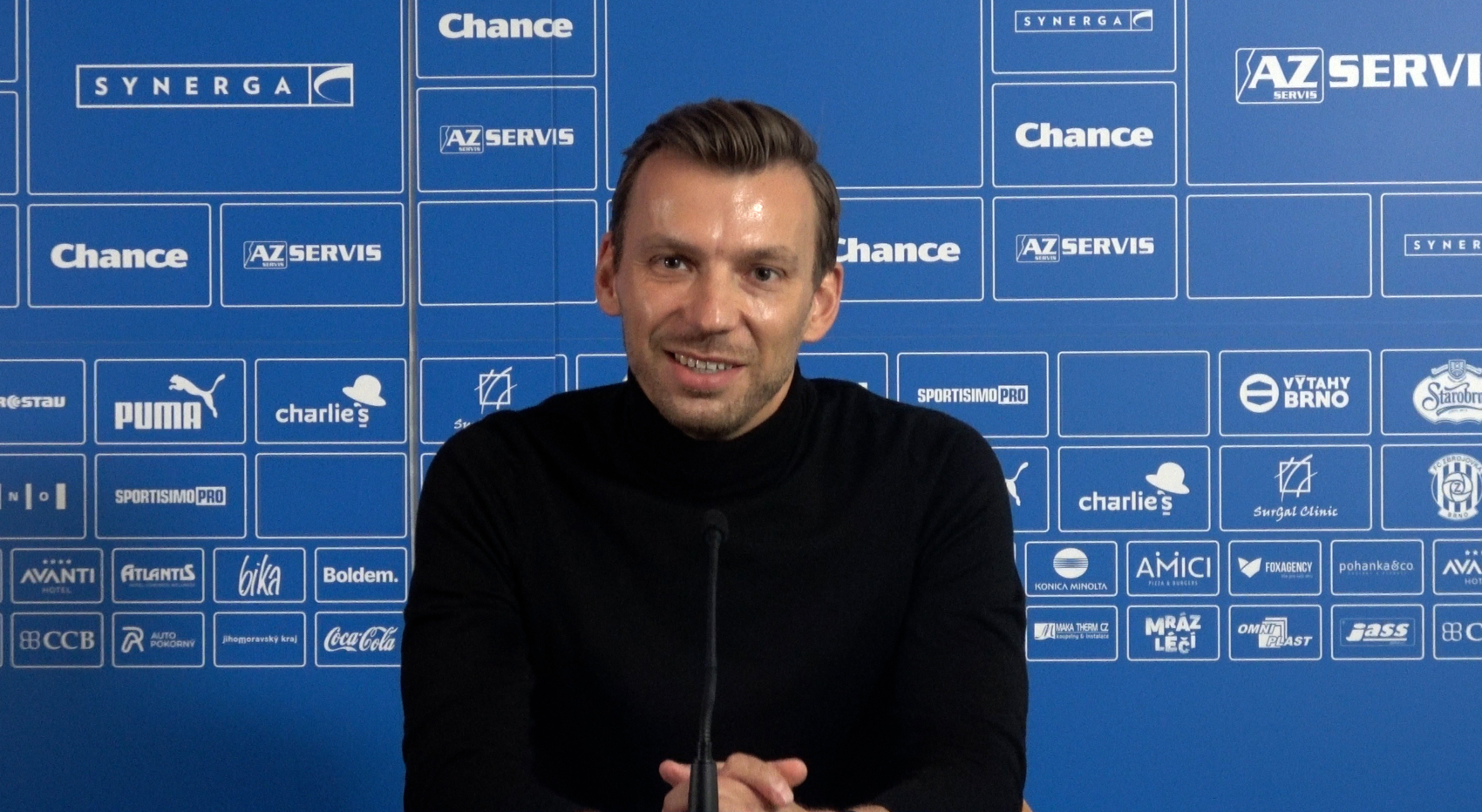 Exkluzivn� rozhovor s gener�ln�m �editelem Janem Myn��em!