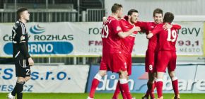 Zbrojov�ci na hostov�n�: Juklovy g�ly na v�hru nesta�ily