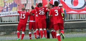 Zbrojovka nat�hla s�rii bez por�ky na p�t z�pas�. Bod zachr�nil premi�rov�m z�sahem �umbera