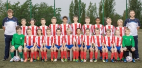 Poh�r starosty Mod�ic se stal ko�ist� mlad�ch Zbrojov�k�!