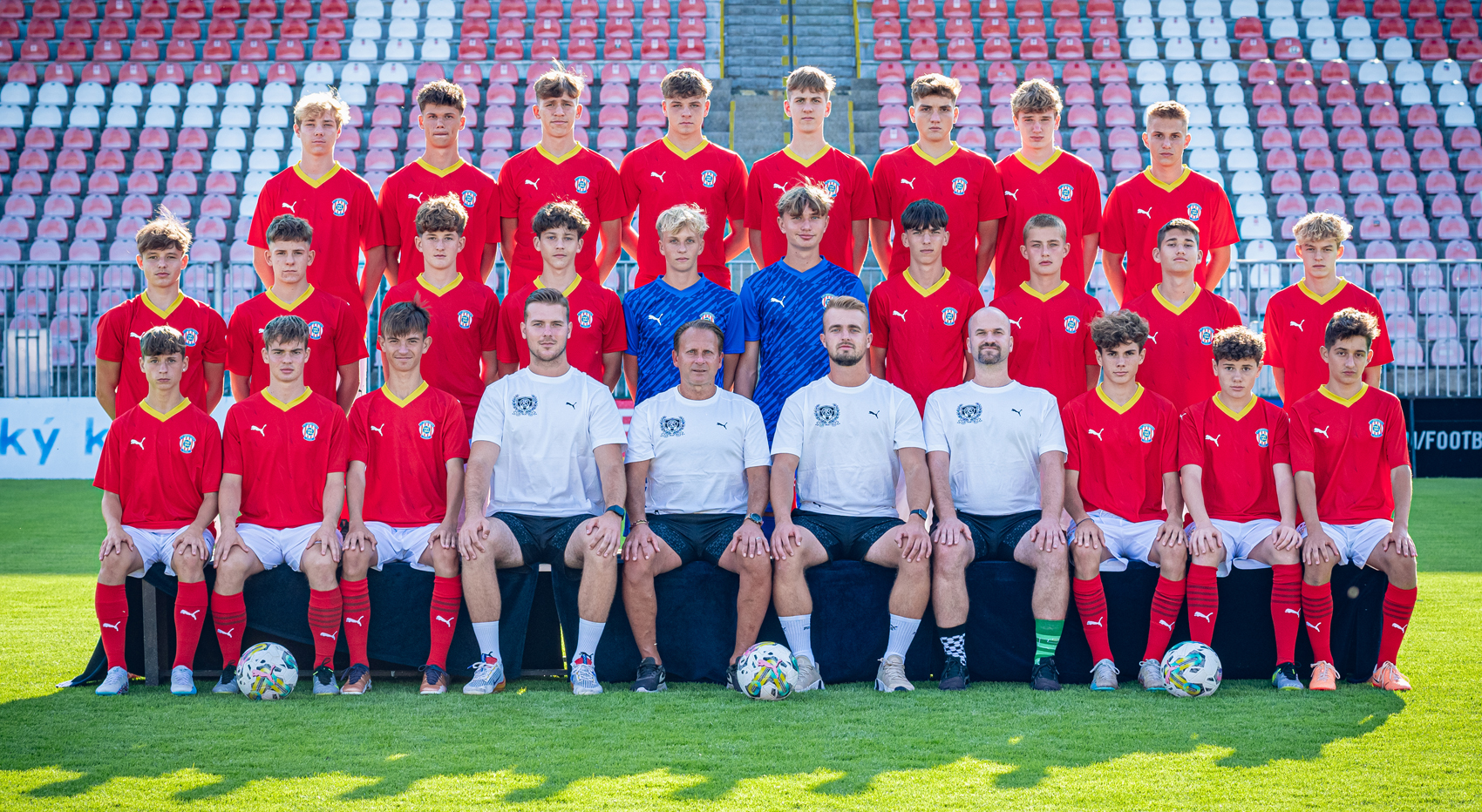 U16: Na z�v�r kanon�da s Krom����
