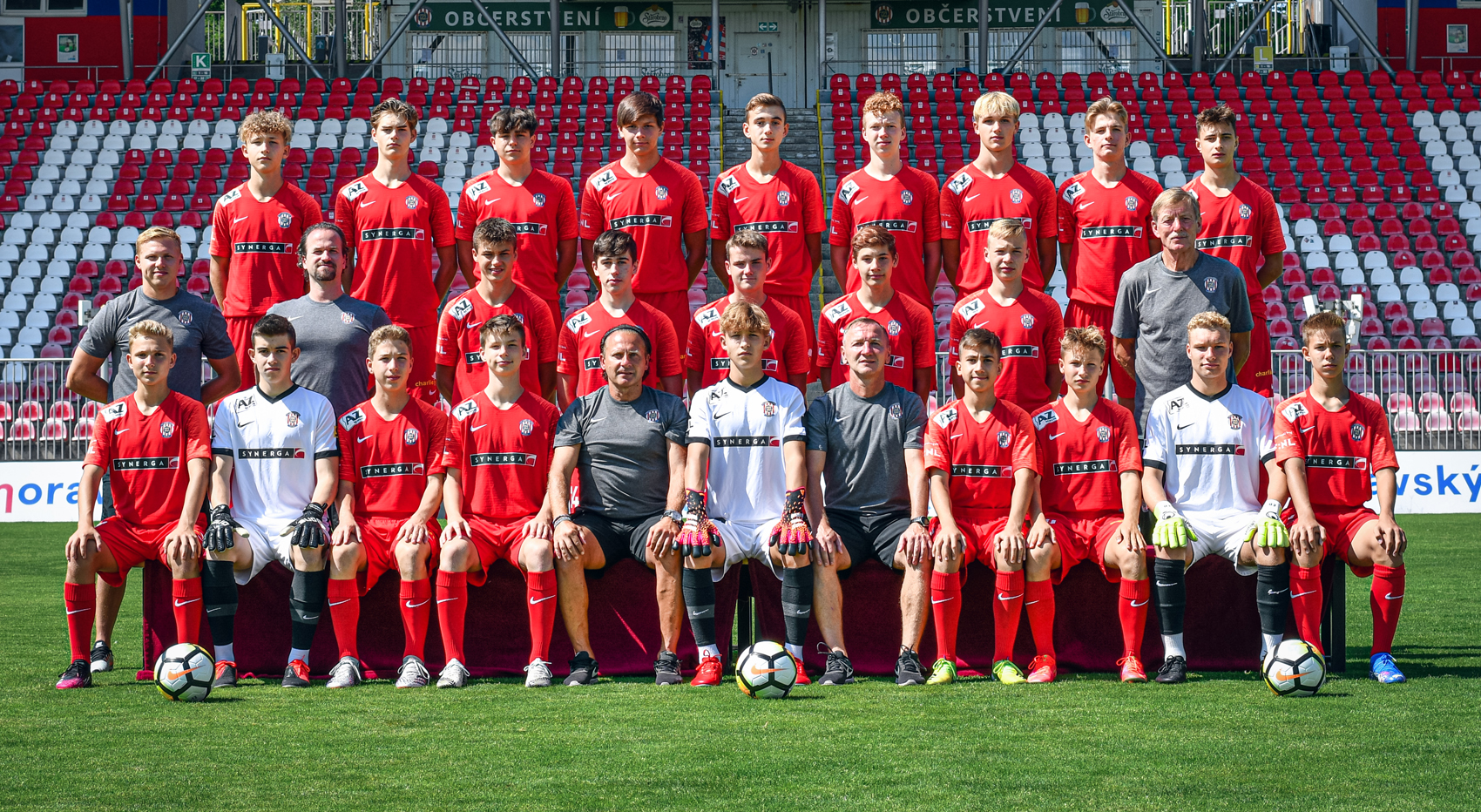 U16: Kanon�da v Porub�