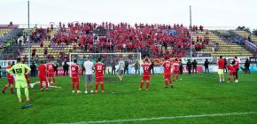 Pod�kov�n� fanou�k�m, partner�m a p��tel�m Zbrojovky