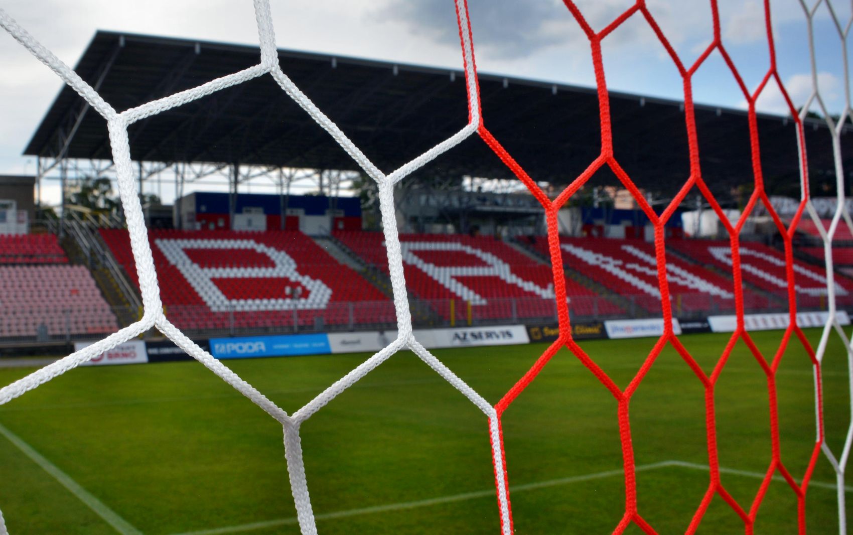 St�hn�te si z�pasov� bulletin pro utk�n� s P��bram�!