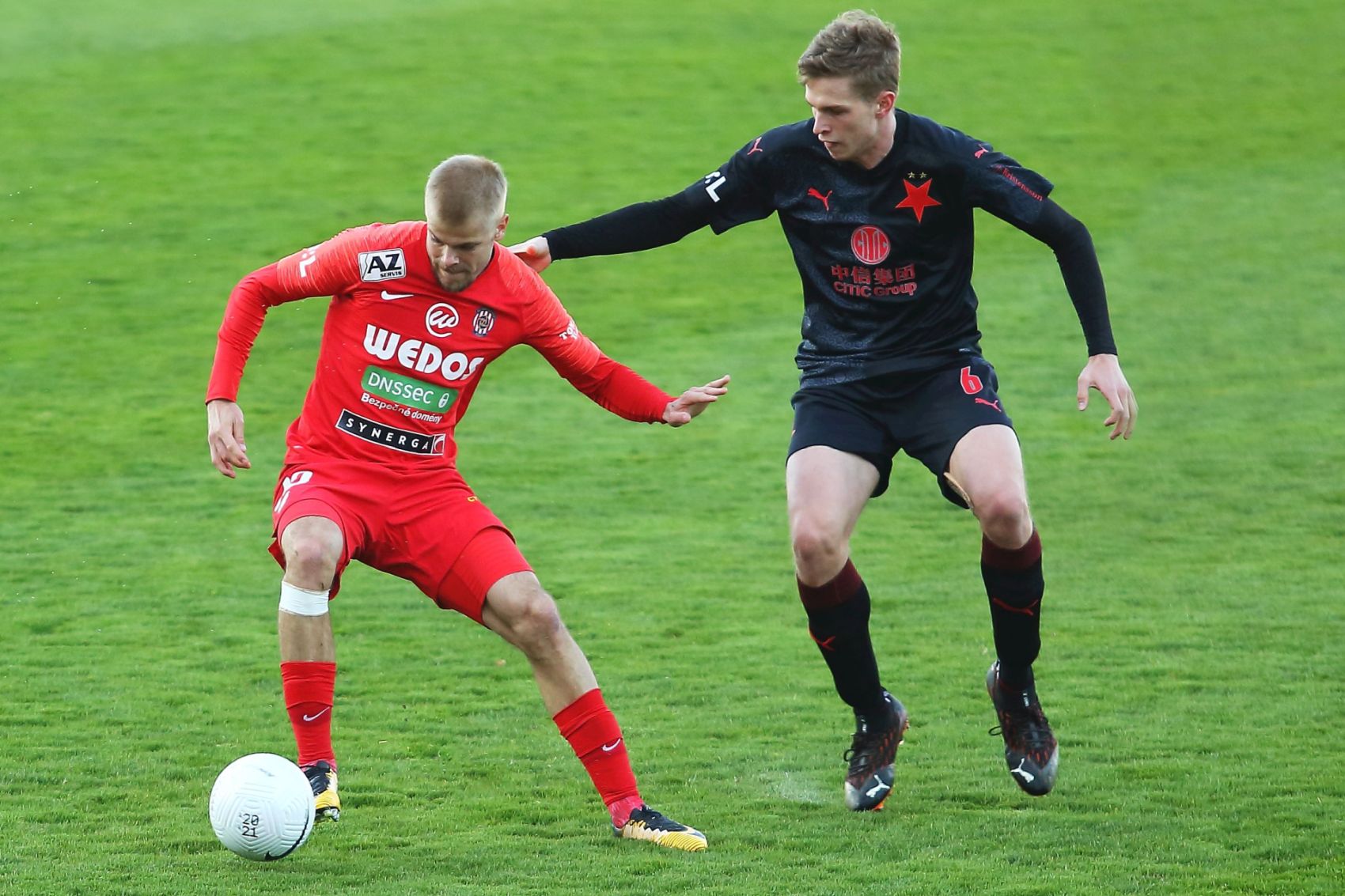 �erstv� otec Hlad�k po Slavii: Snad n�s bod s l�drem povzbud�