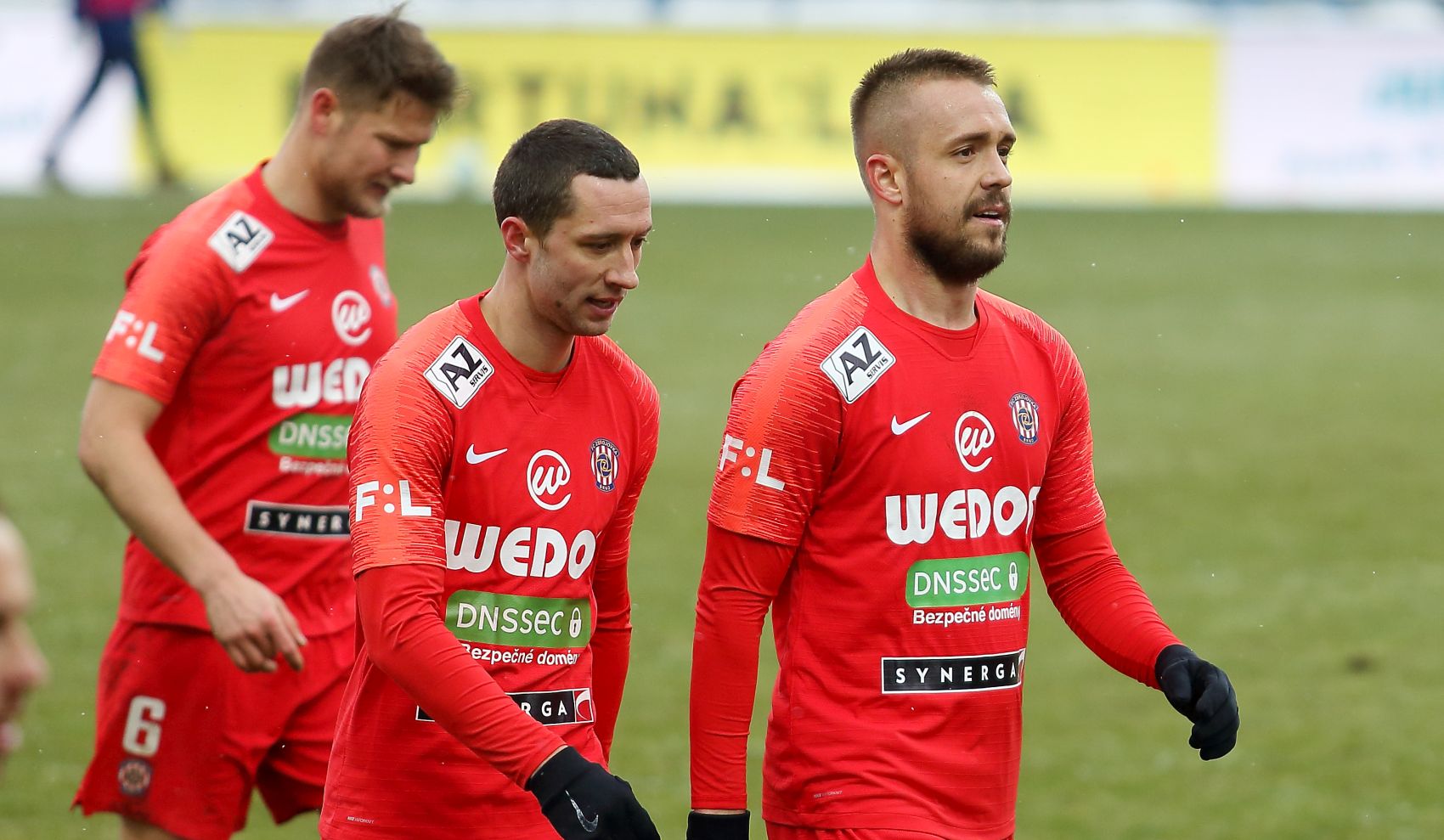 N�vrat ozdobil g�lem. C�til jsem se skv�le, hl�s� Pernica