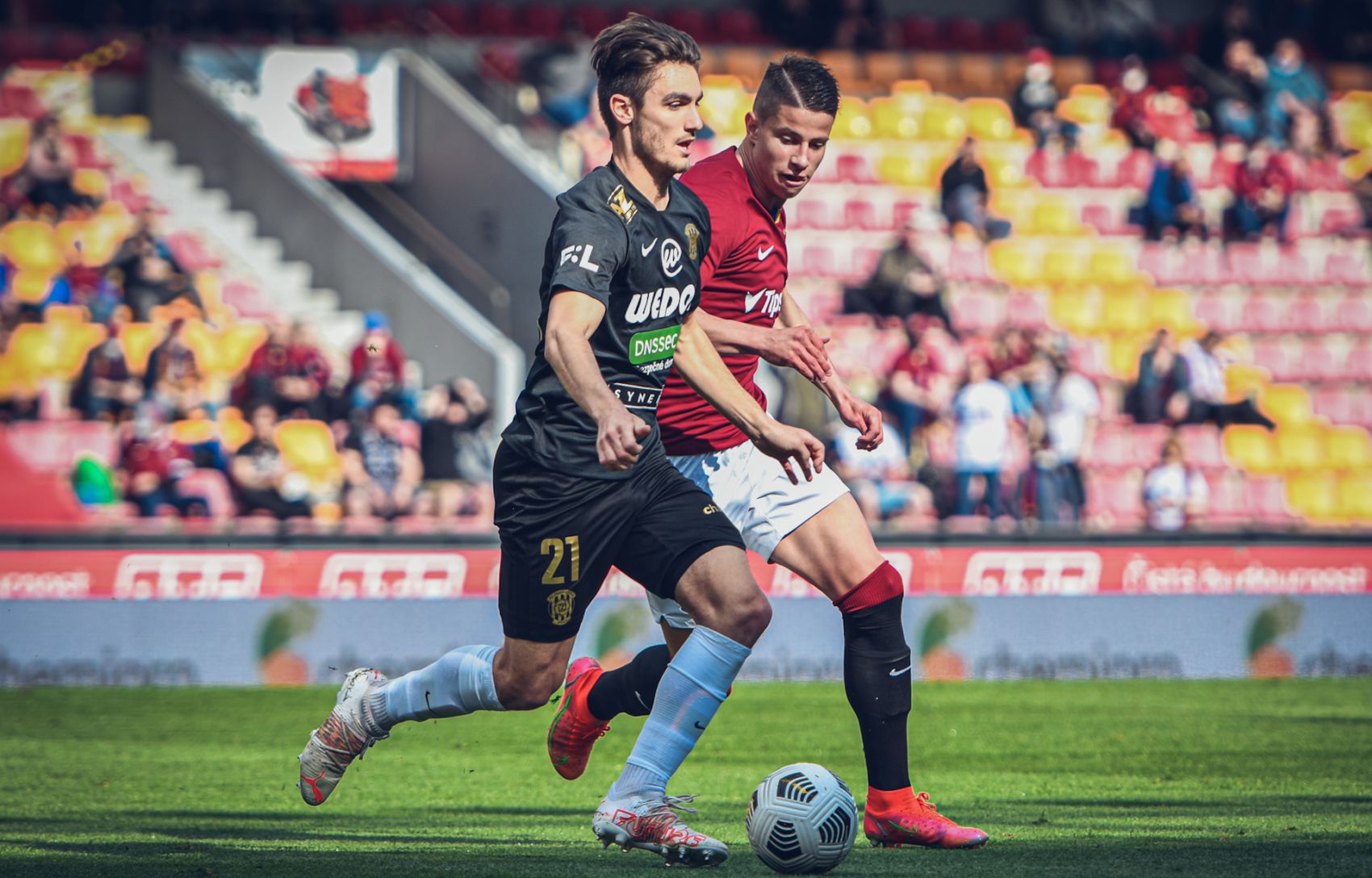 Zbrojovka ud�lala na Letn� ho�kou te�ku za nepoveden�m ro�n�kem