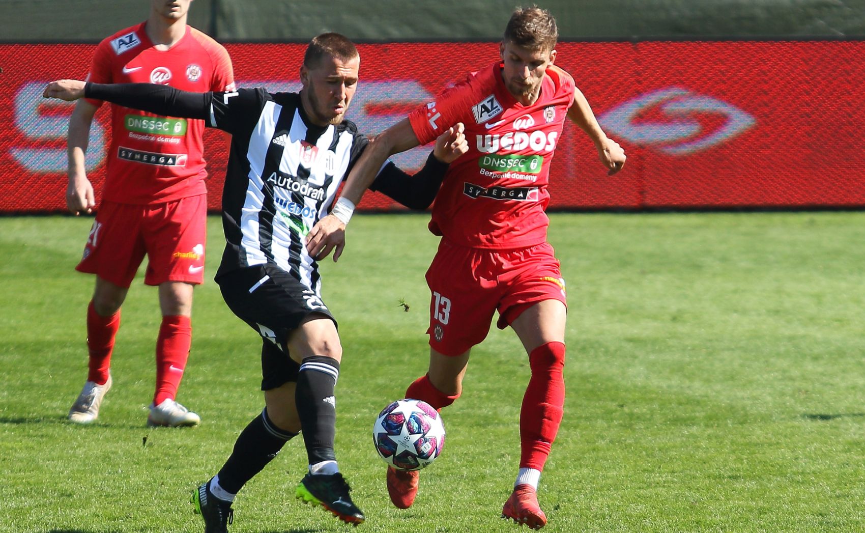 VIDEO: �e�o? Super, p�lka g�lu je jeho, chv�l� st�elec Texl