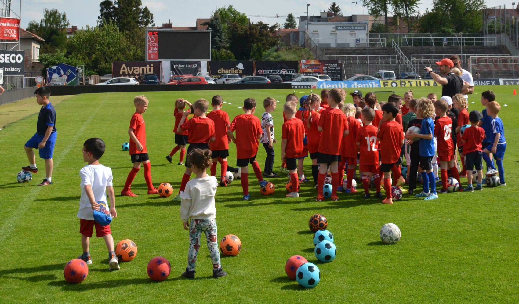 VIDEO: Jarn� n�bor do Zbrojovky