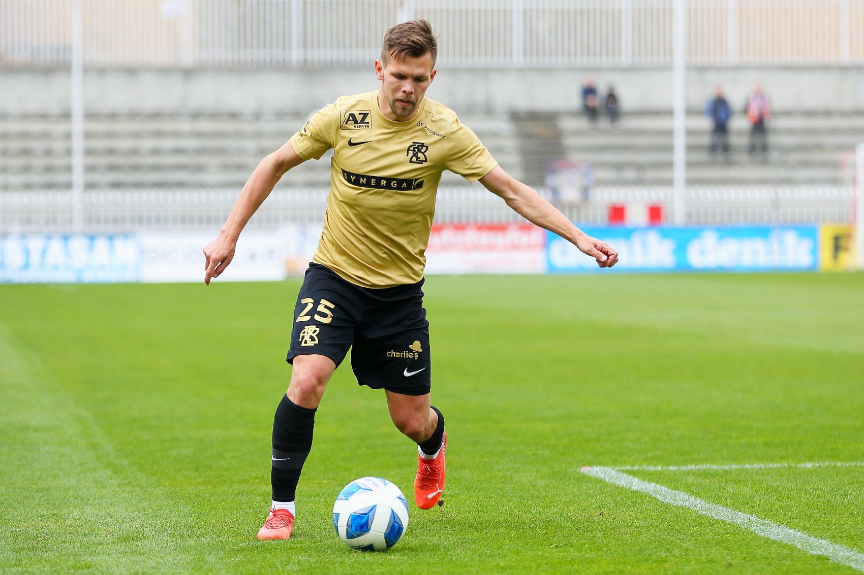 VIDEO: M�m radost, na g�l jsem �ekal dlouho, usm�v� se Ne�as