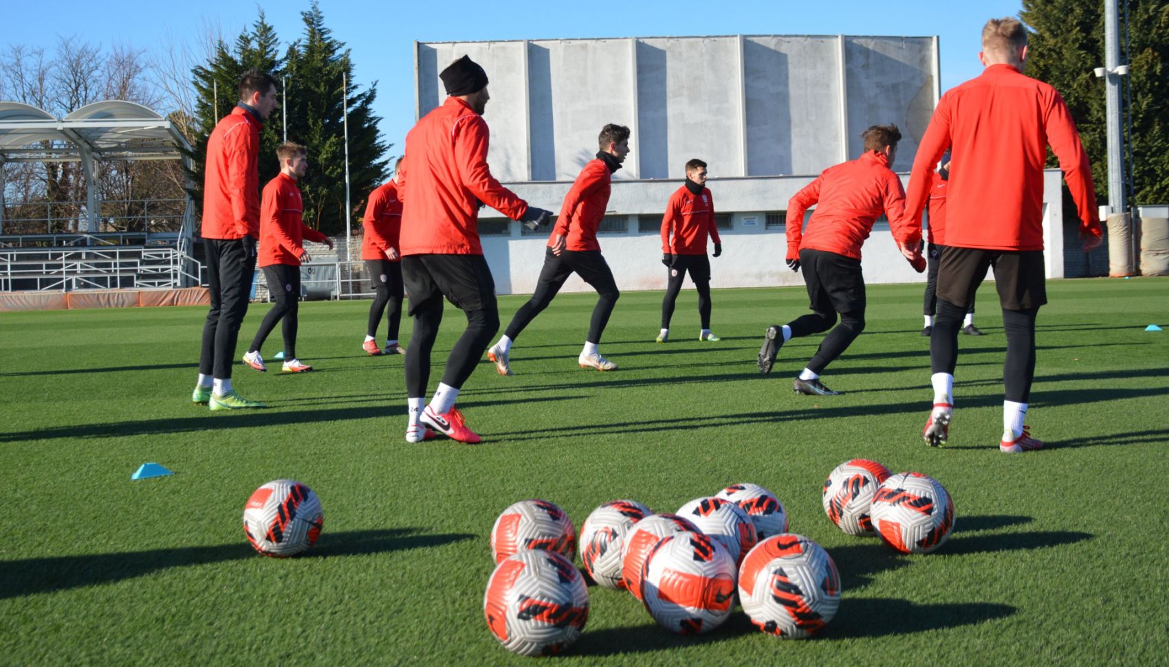 Soust�ed�n� je u konce, Zbrojov�ci se vr�tili do Brna