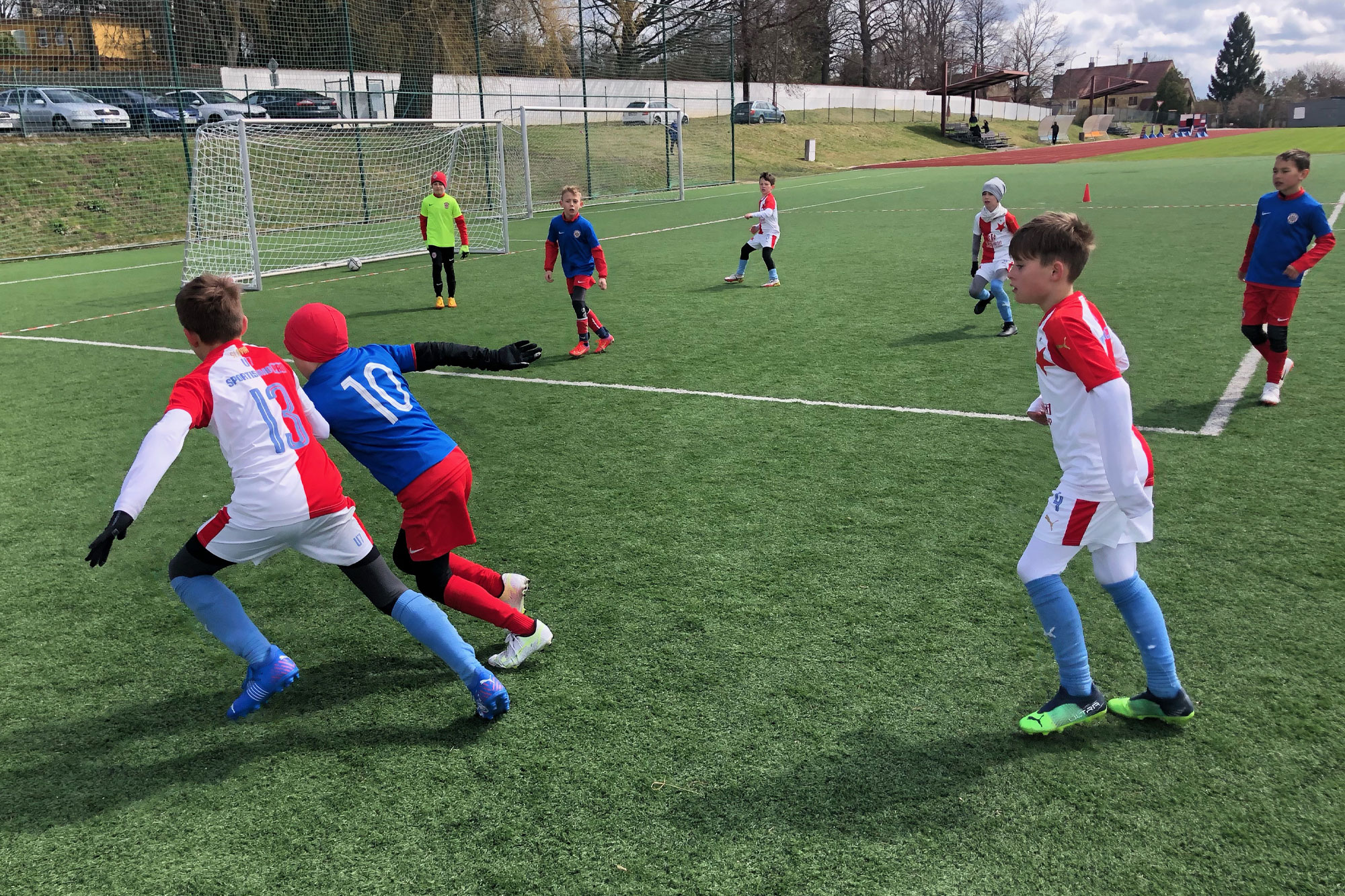 U9: Triangl v T�eboni