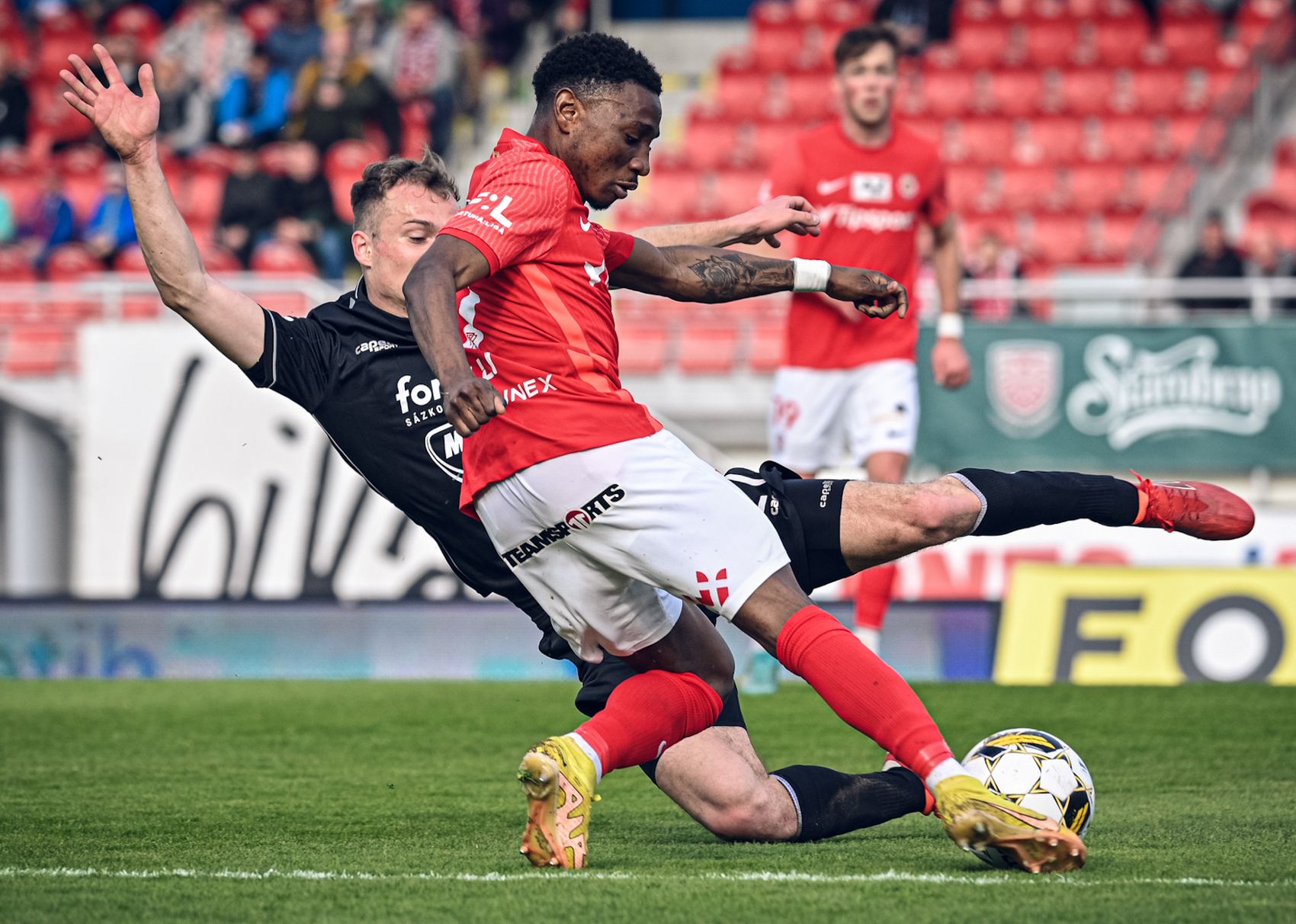 Z�pas dvou rozd�ln�ch polo�as� ovl�dl Jablonec